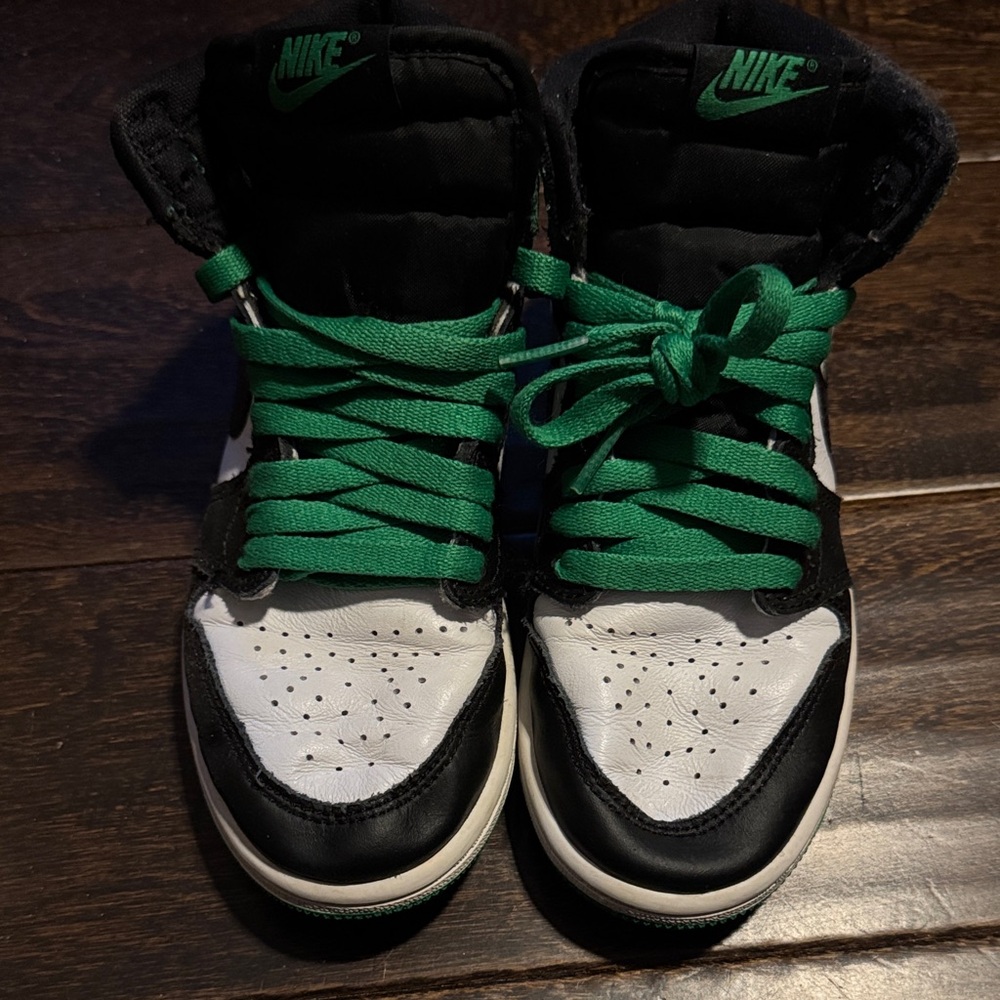 Nike Air Jordan 1 Retro Black, White & Green High-Top Sneakers